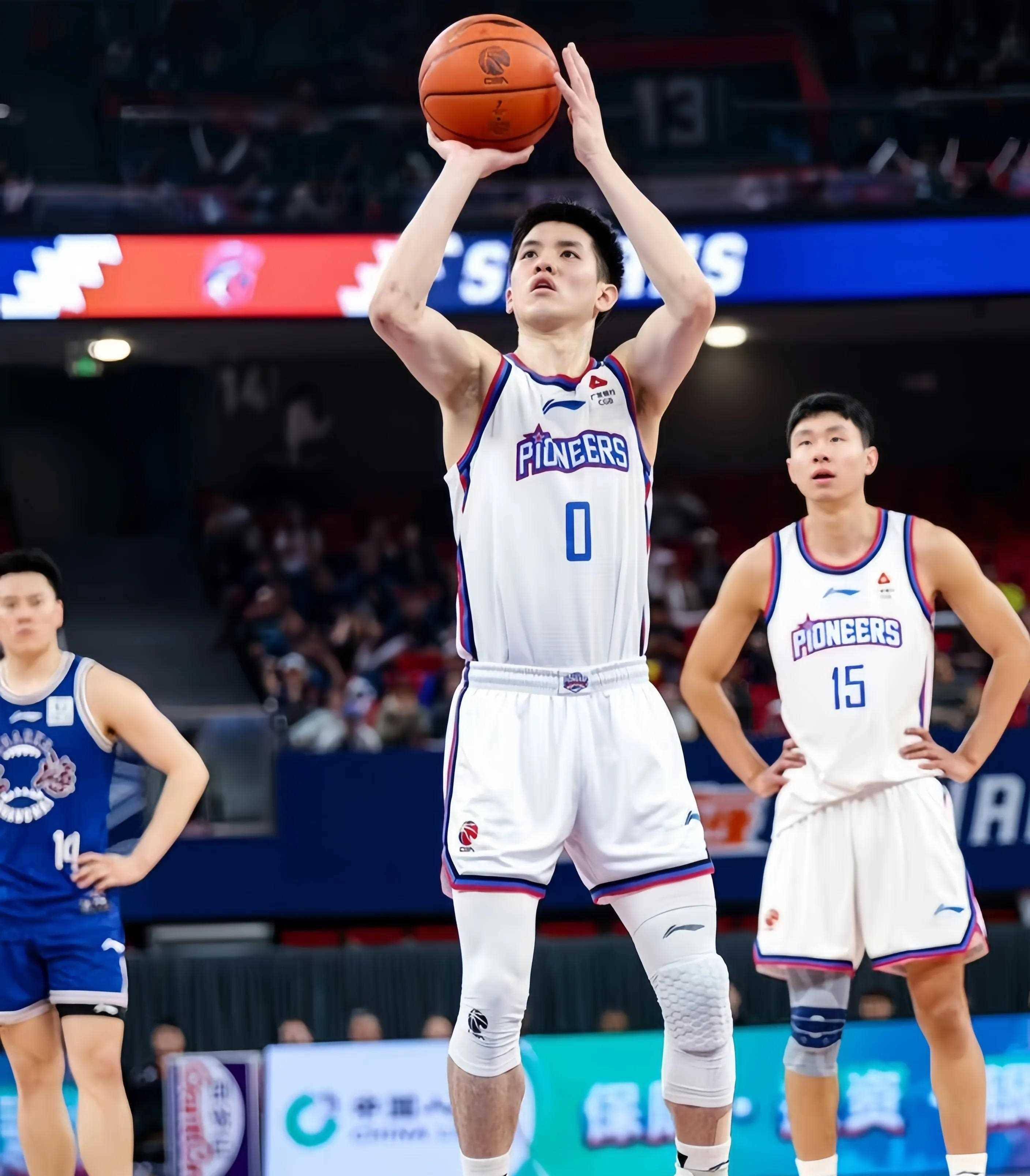 体育直播-包含今夜体能课后，曼城造点机会备战CBA季后赛，话题不断，纪律约束更严格的词条-体育直播